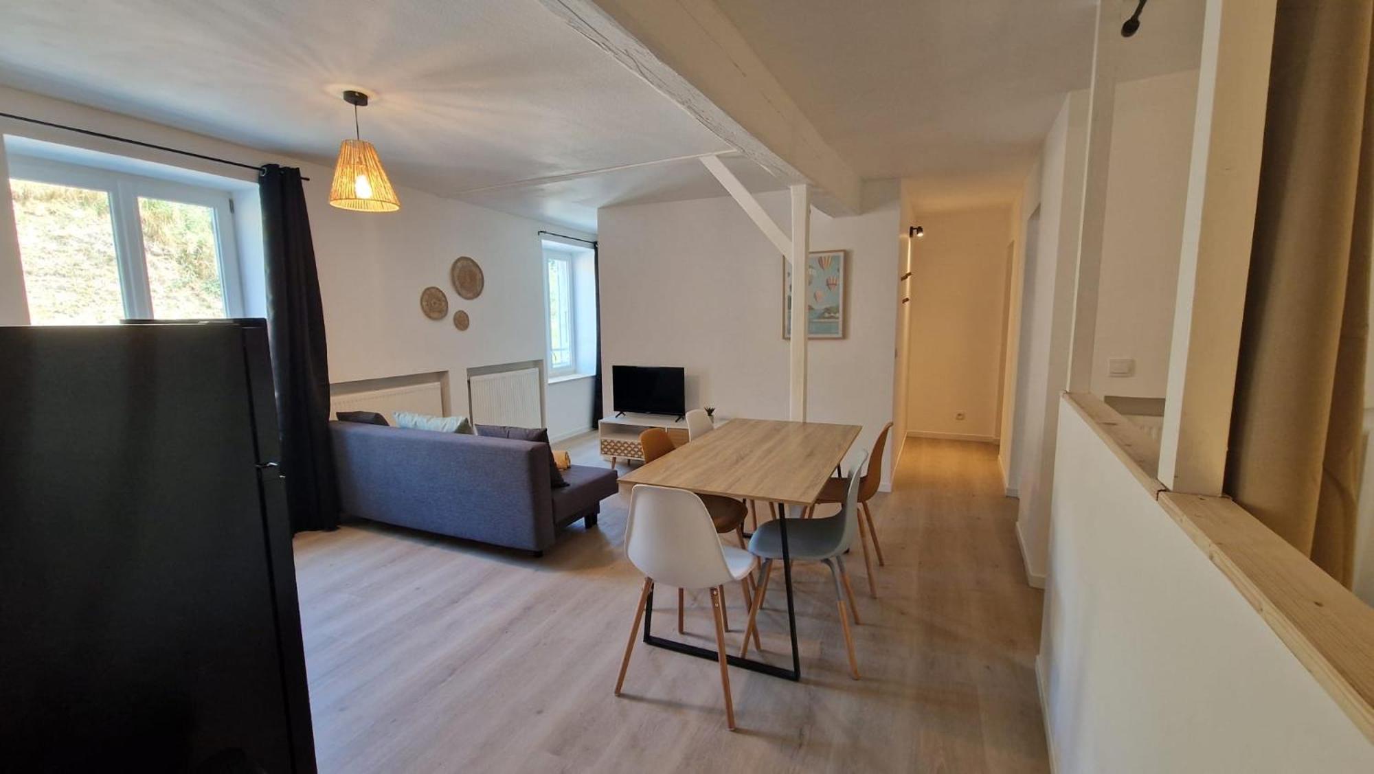 Ferienwohnung Le Bourg Lagnieu Exterior foto